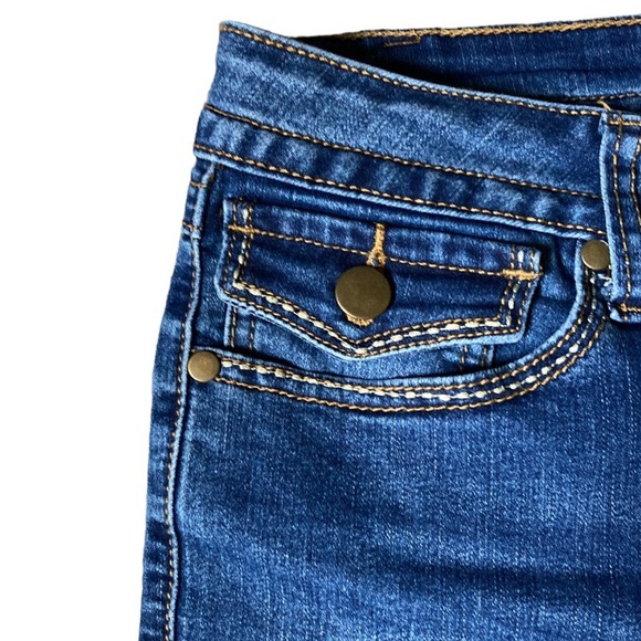 Blue Identity Denim Jean Cuffed Shorts Flap Button Back Pockets Size 16 P - Picture 4 of 13